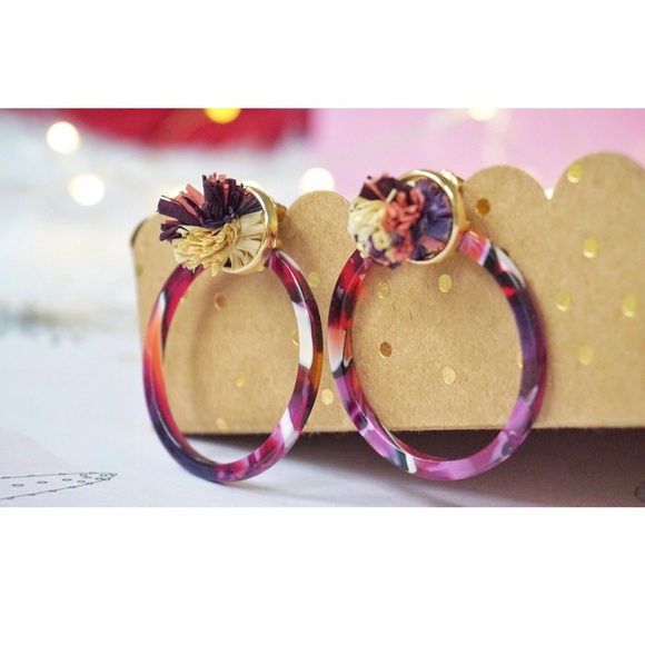 NEW! Acrylic Marble Stud Post Raffia Hoop Earrings - Picture 4 of 9